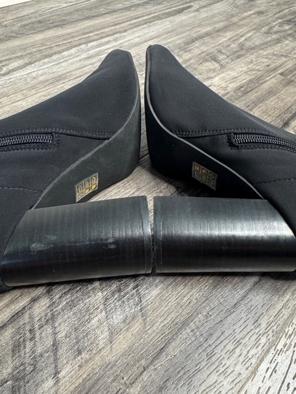 Jeffrey Campbell Siren Neoprene Pointy Toe Booties Size 10 Black - Picture 7 of 10